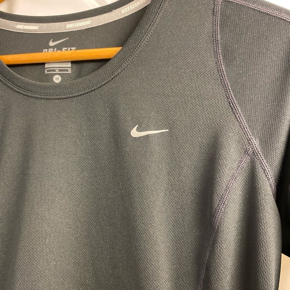 Nike Dri-FIT Black Running Shirt - Picture 4 of 5